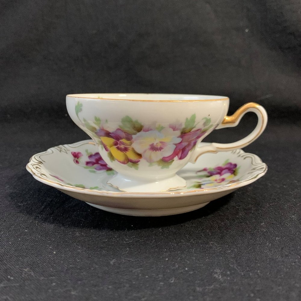 Saji China Footed Cup & Saucer Purple Pansies